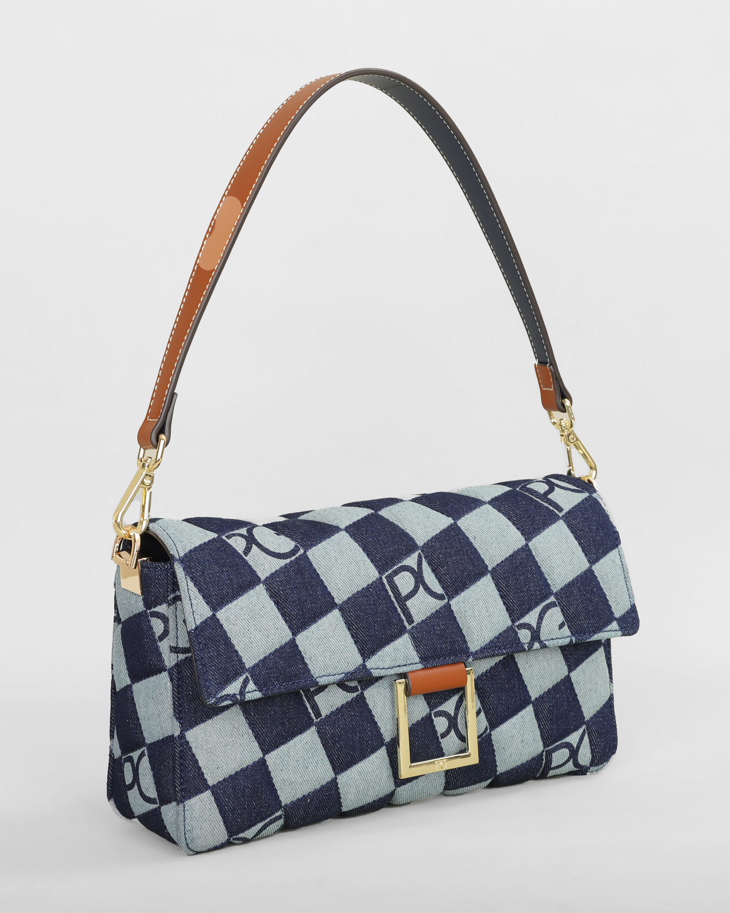 Bolso bandolera elegante de Grevano en diseño de cuadros con asa de cuero marrón