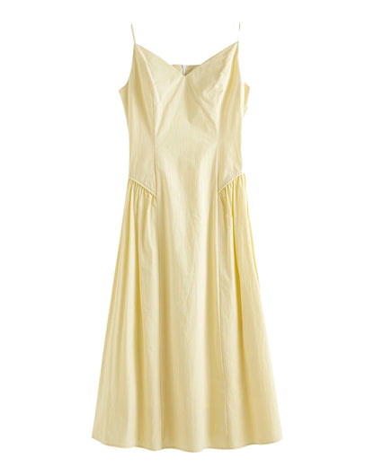 Vestido de tirantes verano en color amarillo claro, fresco y cómodo para días soleados